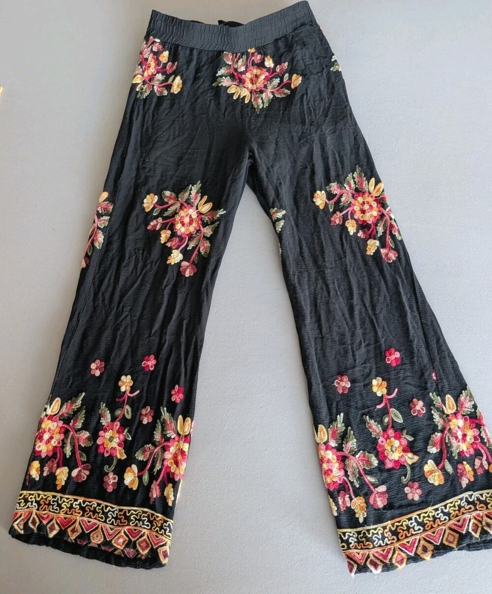 LIV Los Angeles M Black Embroidered Floral Wide Leg Pants Boho Festival Rayon